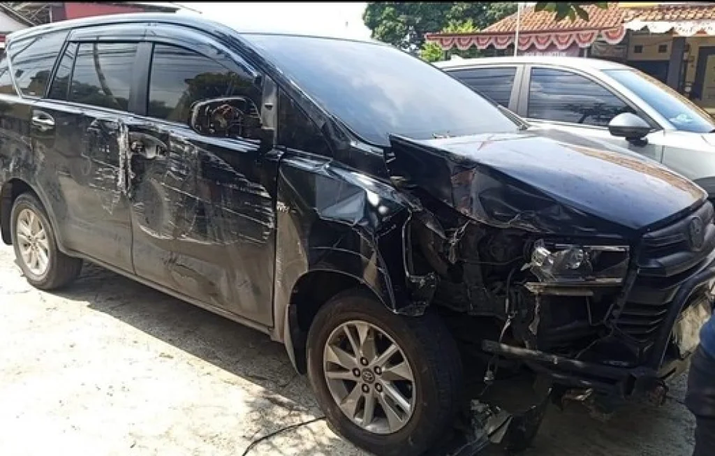 korban tewas ditabrak mobil kadis banten